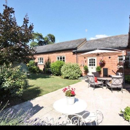 Stunning Barn Private Hot Tub Malvern & Worcester Sleeps 6 Exteriör bild